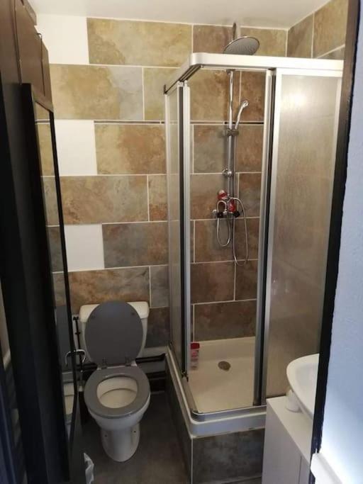 Le Nid Douillet Splendide Linge Fourni Lägenhet La Bourboule Exteriör bild